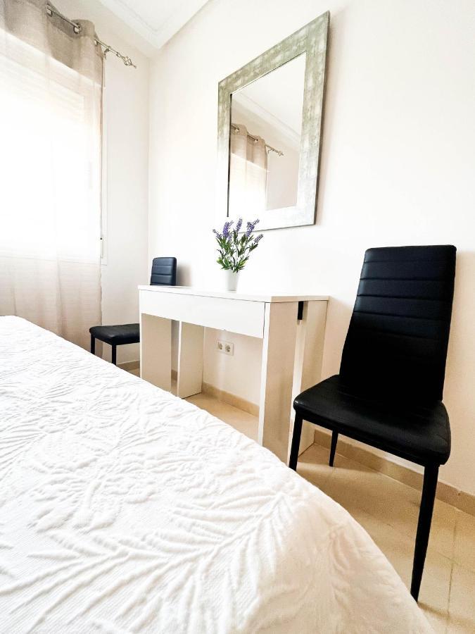 Renovated Apartment On The First Line 奥罗佩萨德尔马 外观 照片