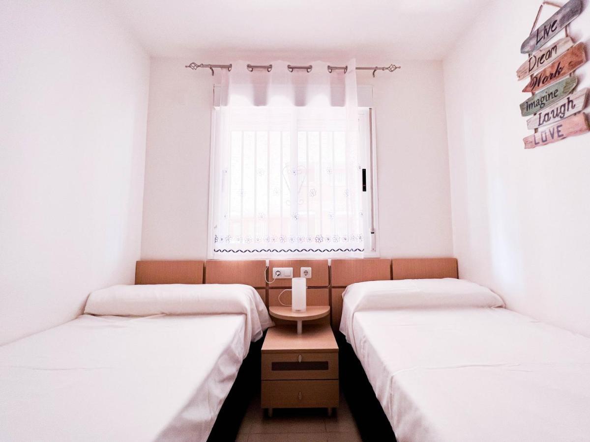 Renovated Apartment On The First Line 奥罗佩萨德尔马 外观 照片