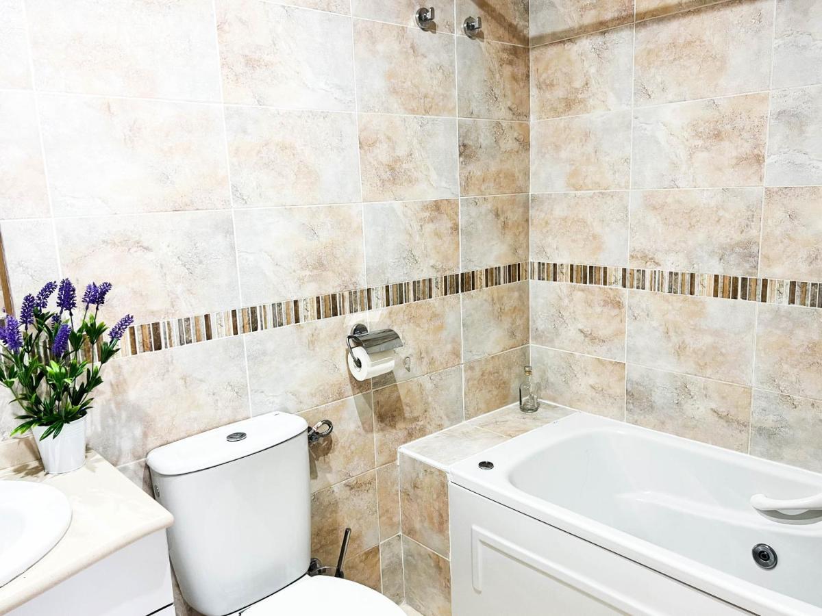 Renovated Apartment On The First Line 奥罗佩萨德尔马 外观 照片