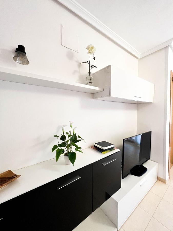 Renovated Apartment On The First Line 奥罗佩萨德尔马 外观 照片